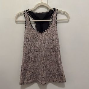 Lululemon Dance to Yoga Tank in Dottie Dash Grain Black/Black in Size 8
